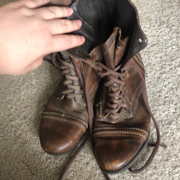 Steve Madden combat boots - Picture 2 of 4